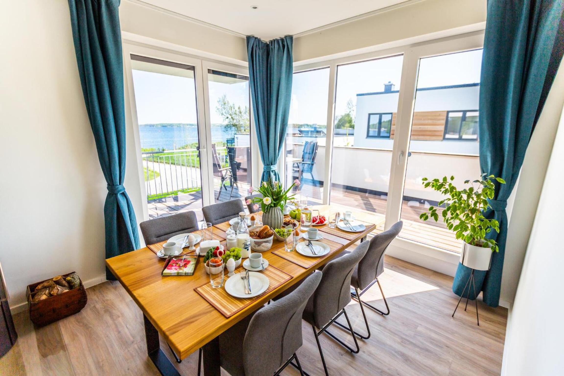 Hangar 19 Luxusapartment mit Sauna, Kamin, Dachterrasse und Seeblick H5W3 view 5