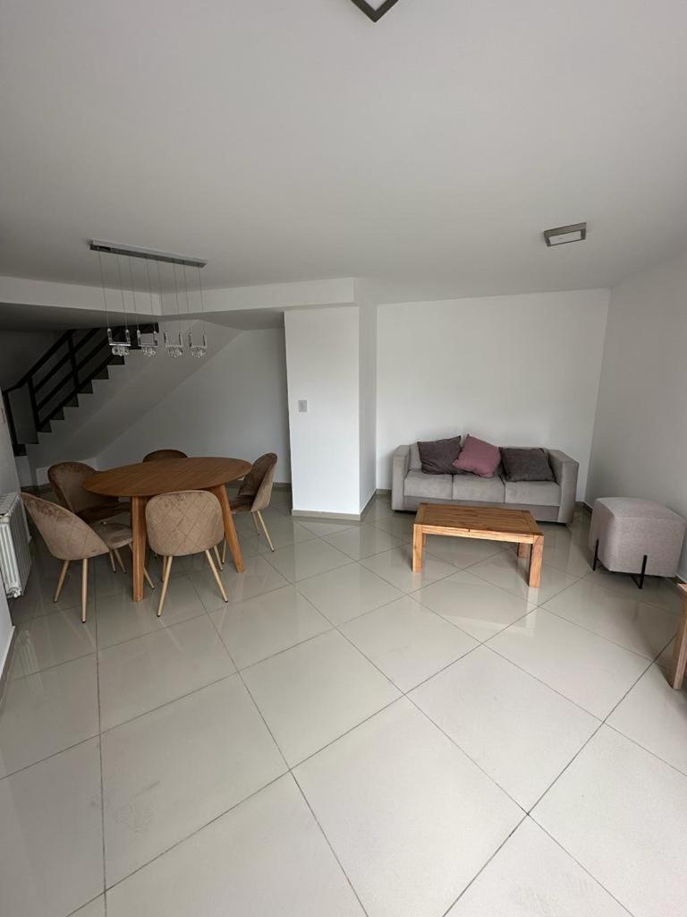 Duplex Nva Cba, frente al Parque Sarmiento. Excdelentes Amenities