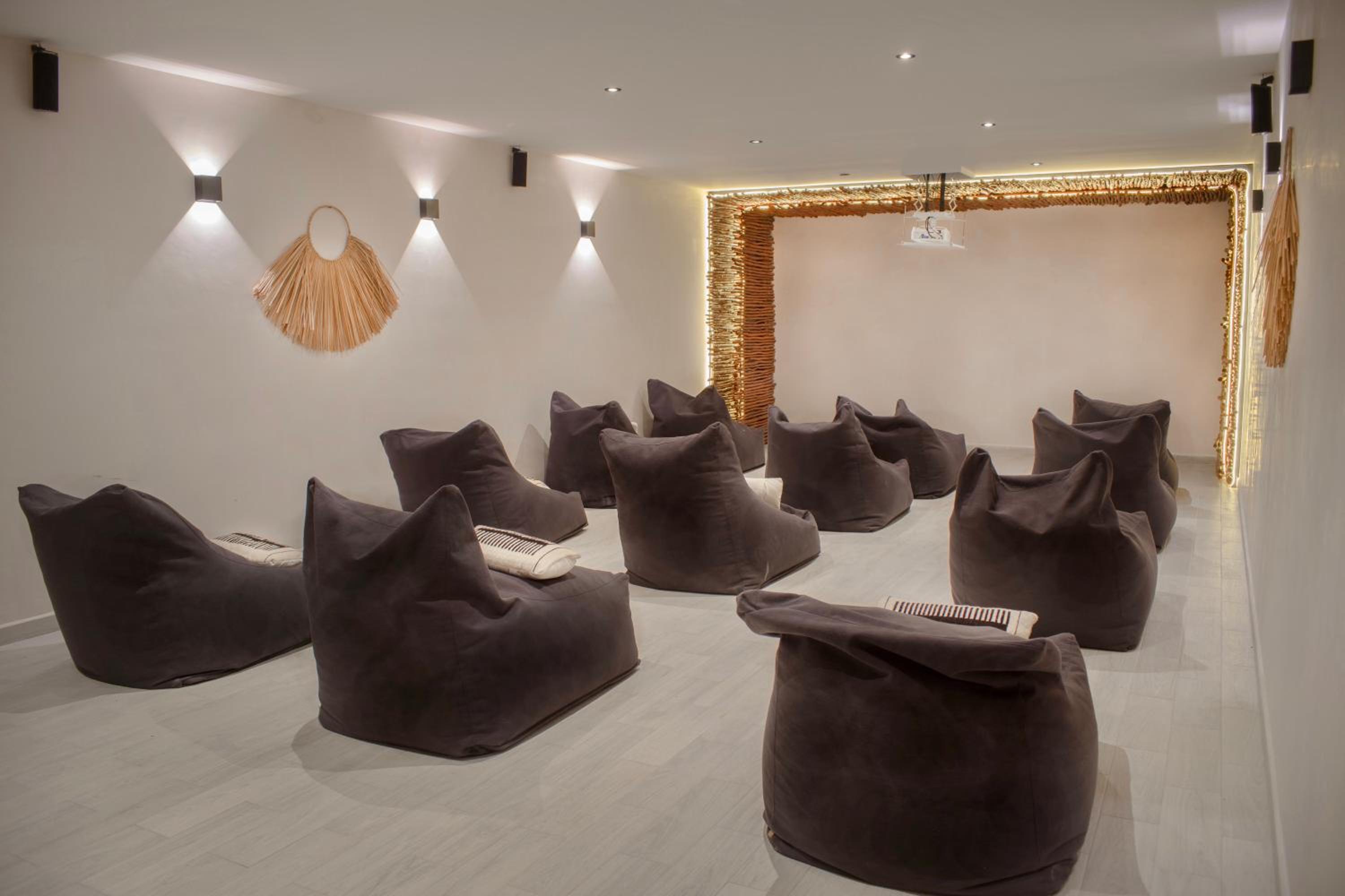 meeting & event spaces