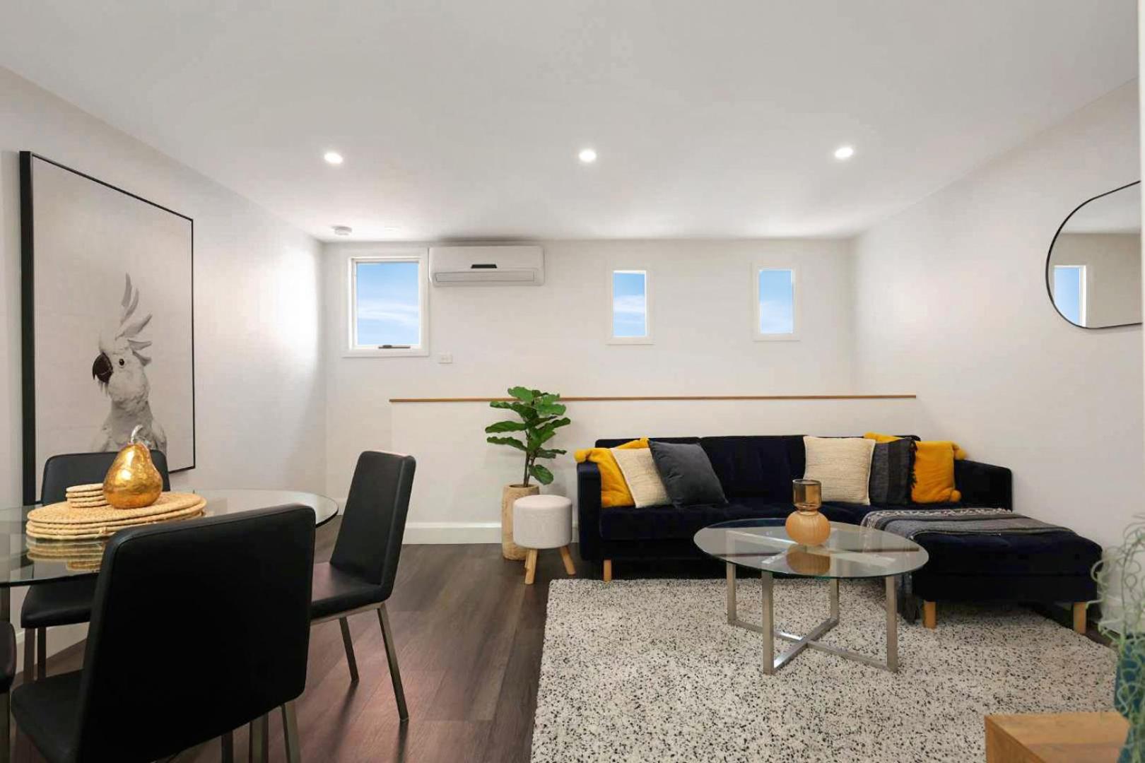 City Centre Unit Overlooking Ryrie Street!