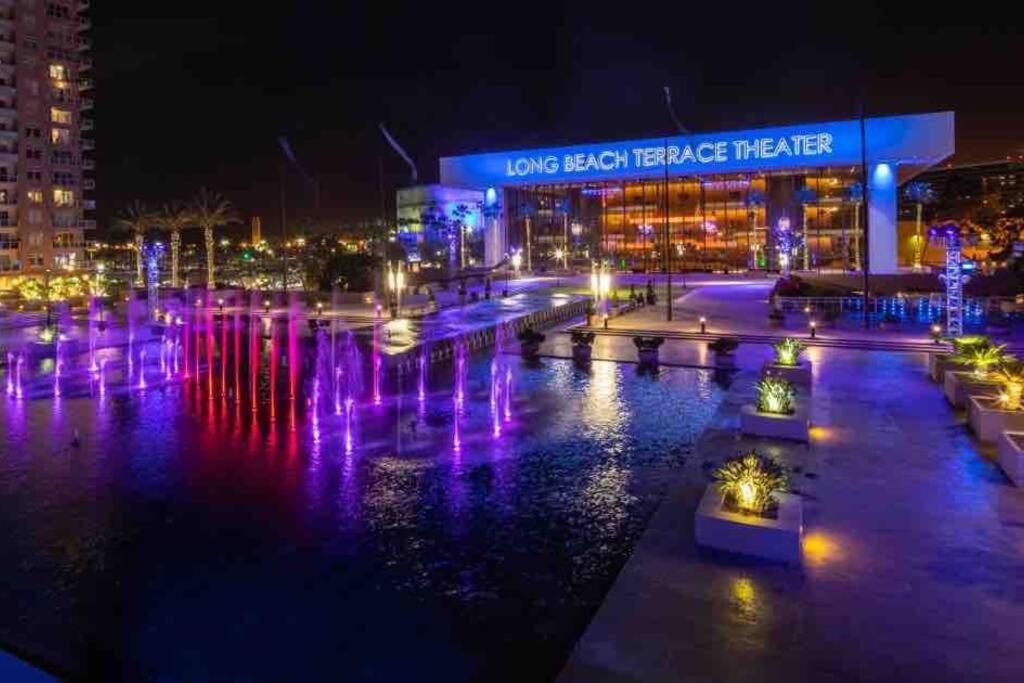 Amazing Long Beach Getaway- 5 min walk from water! view 2