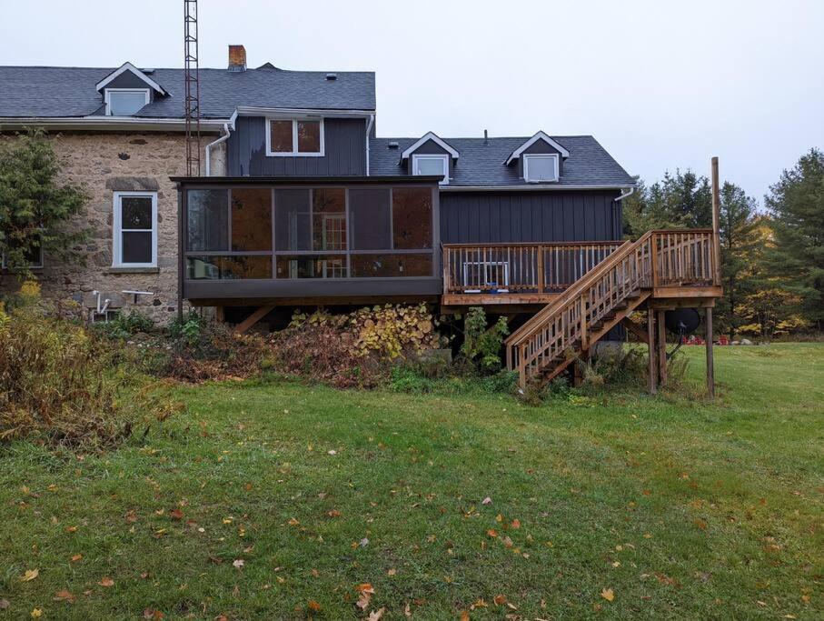 KJ's Farmhouse w/SwimSpa Retreat