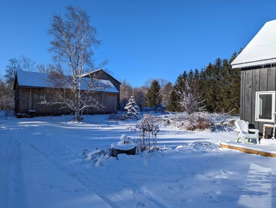 KJ's Farmhouse w/SwimSpa Retreat