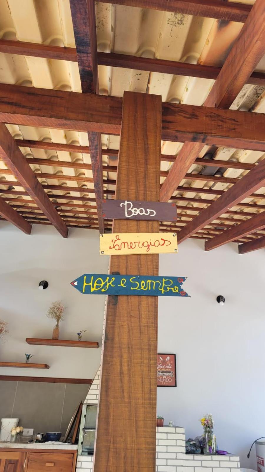 Casa com piscina e churrasqueira!