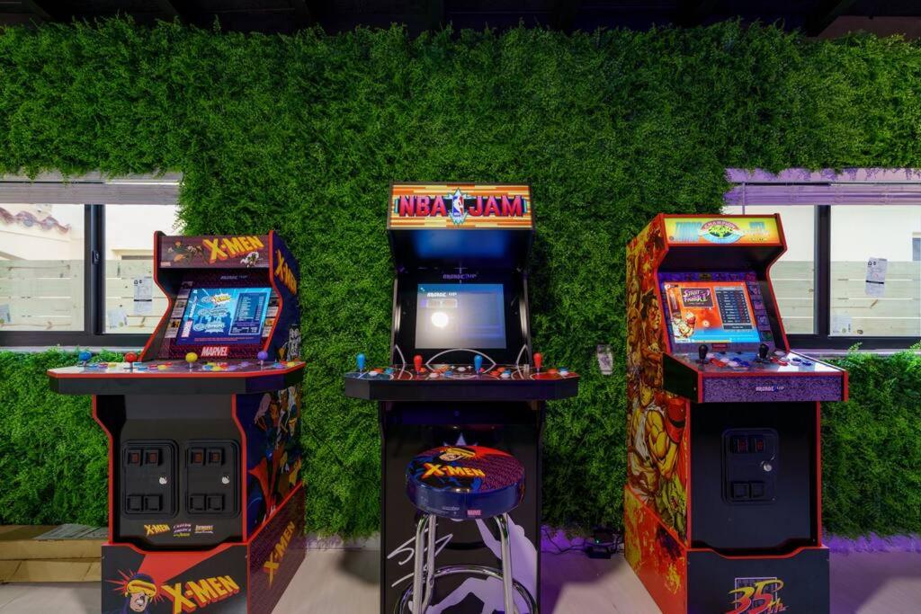 New Miami & Calle Ocho Home with Arcade!