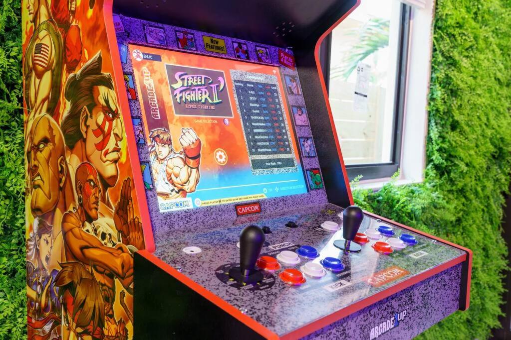 New Miami & Calle Ocho Home with Arcade!