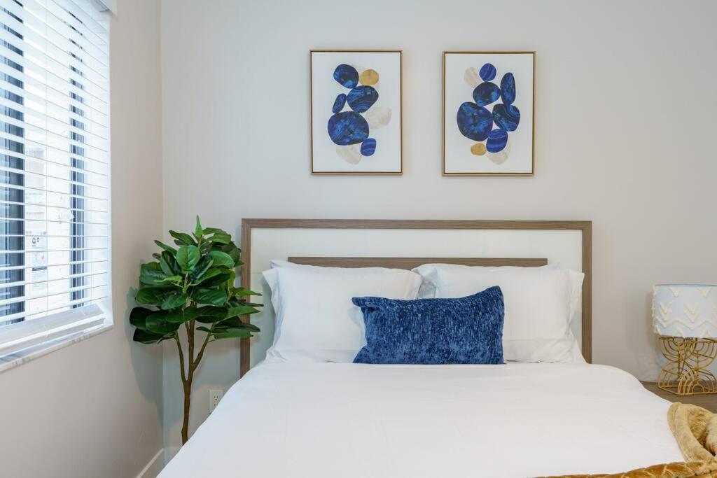 New Miami & Calle Ocho Home with Arcade!