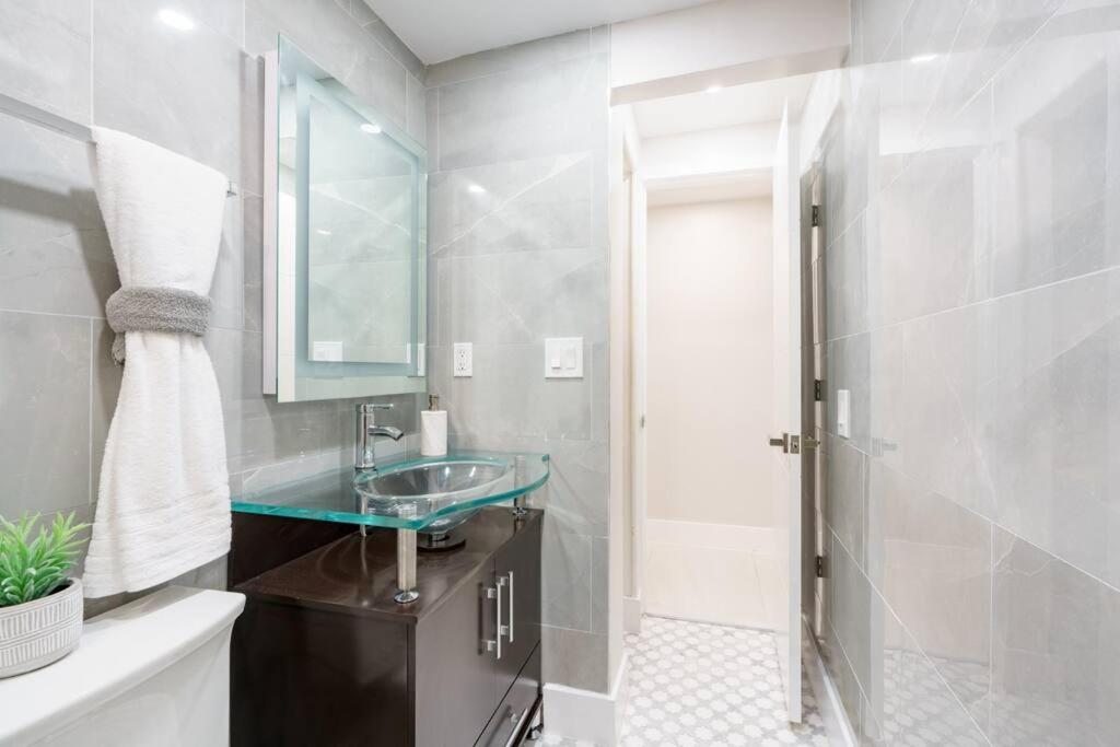 New Miami & Calle Ocho Home with Arcade!