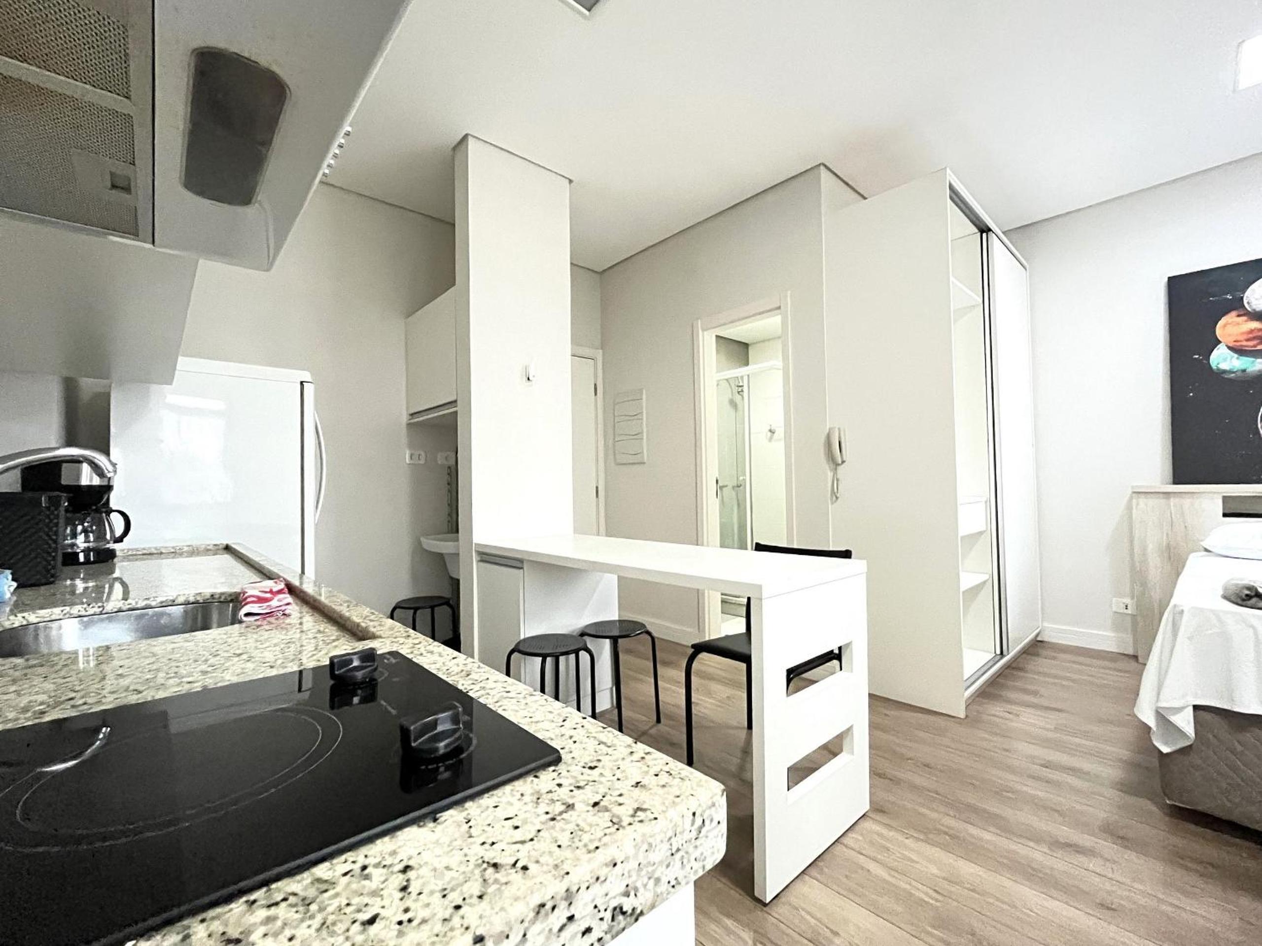 7th Avenue - Centro | Curitiba | Gonzaga Stays