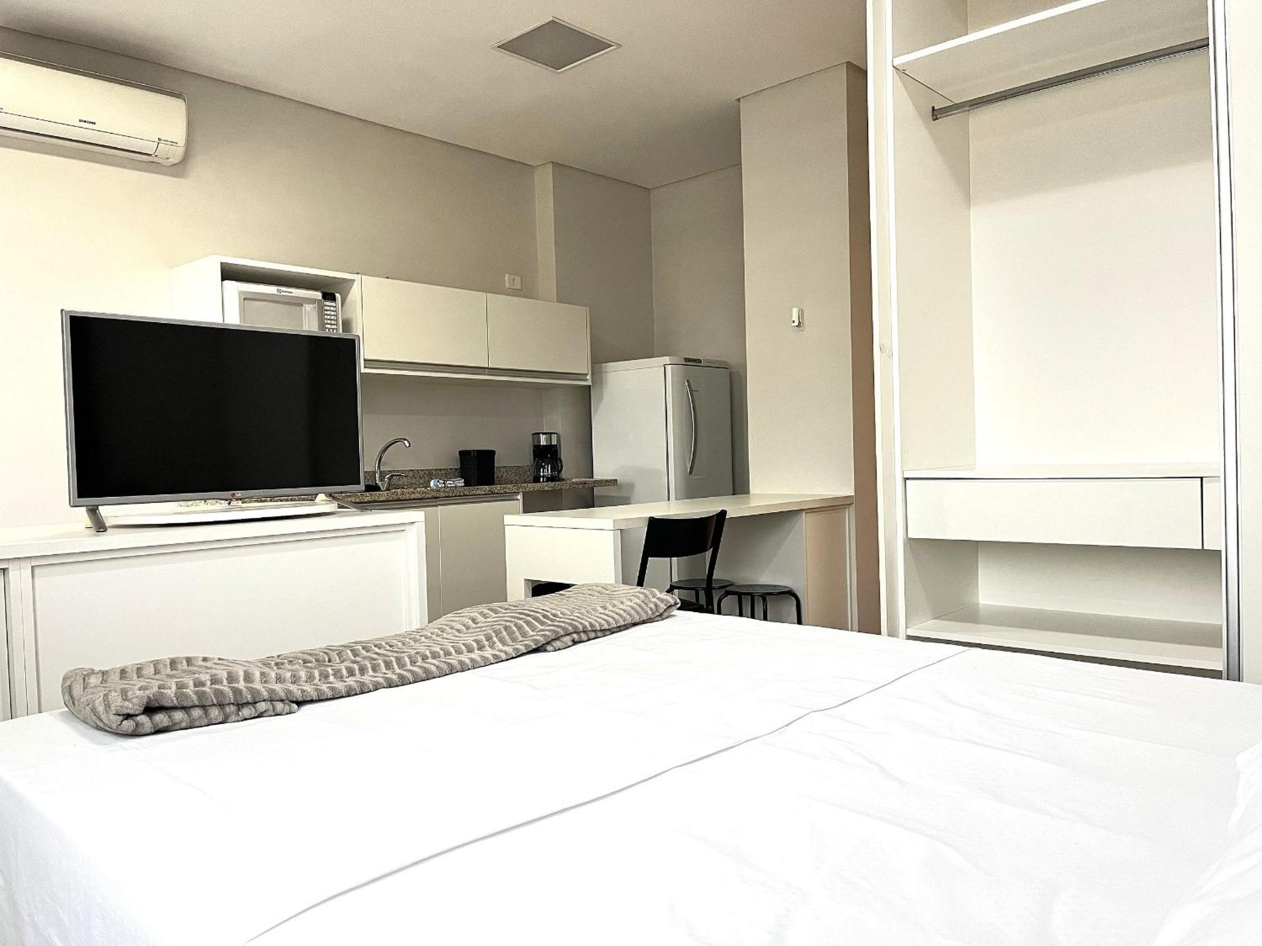 7th Avenue - Centro | Curitiba | Gonzaga Stays
