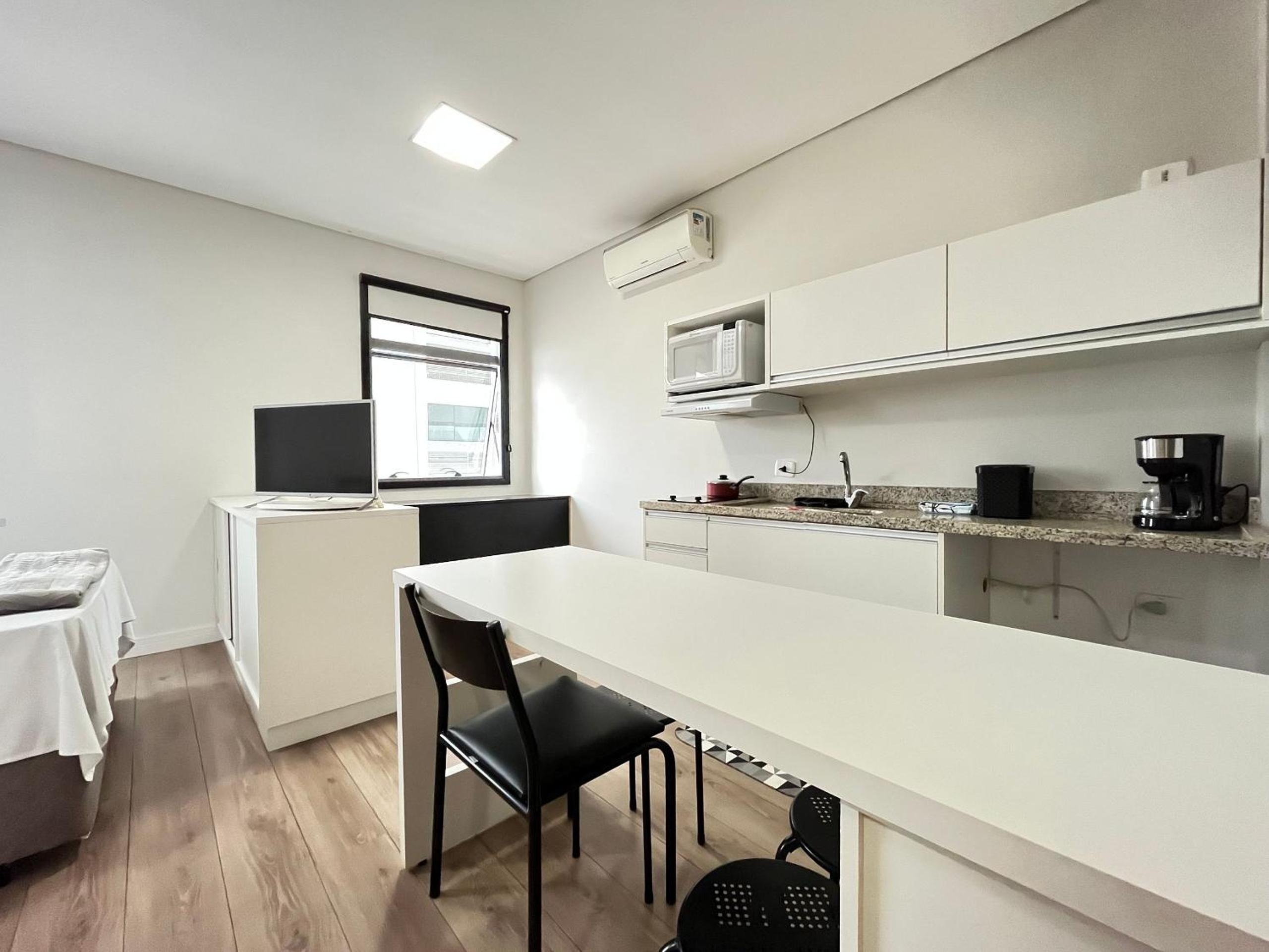 7th Avenue - Centro | Curitiba | Gonzaga Stays
