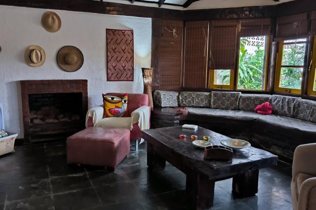Casa rústica com piscina em Búzios na Villa Geriba