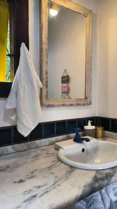 Casa rústica com piscina em Búzios na Villa Geriba
