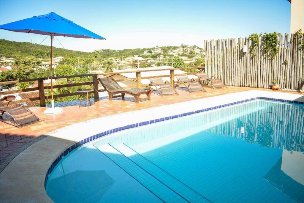 Casa rústica com piscina em Búzios na Villa Geriba