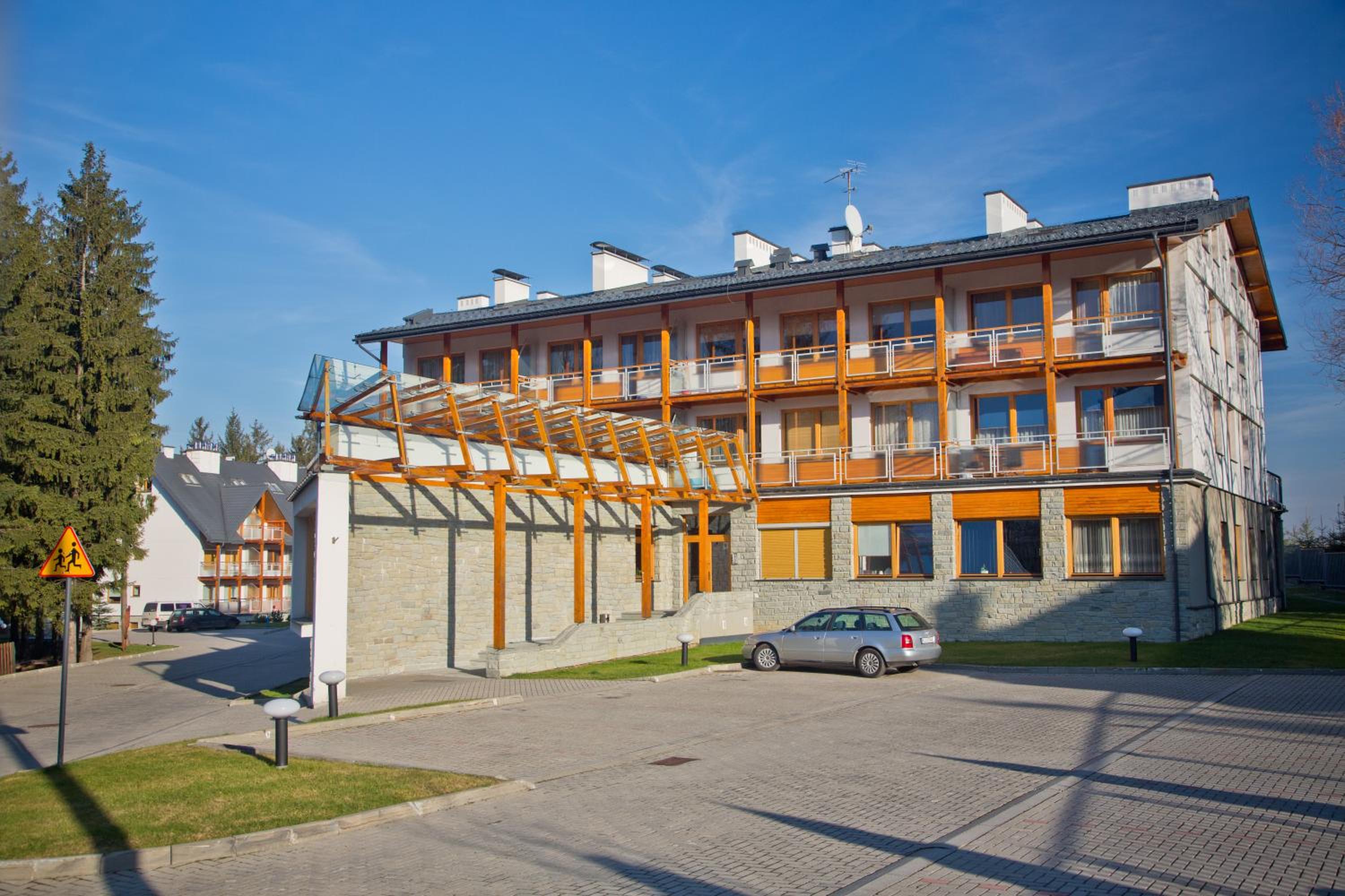 VivaApart Rodzinne apartamenty z basenem i widokiem na Giewont
