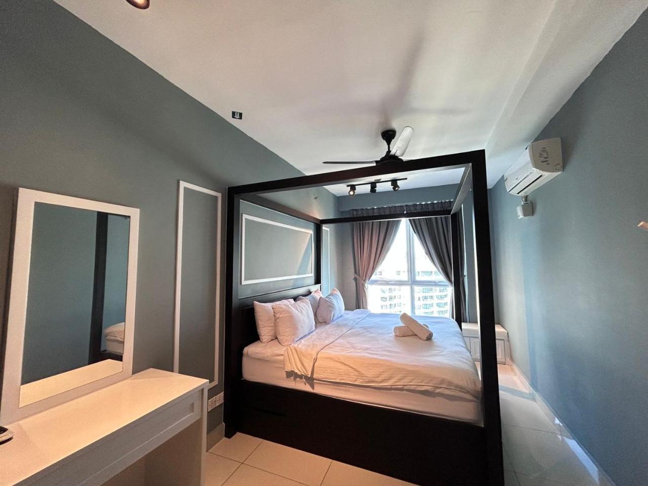 Seaview Mansion One 2R2B George Town Gleneagles Gurney Komtar by Cozy Cottage Haven photo 4