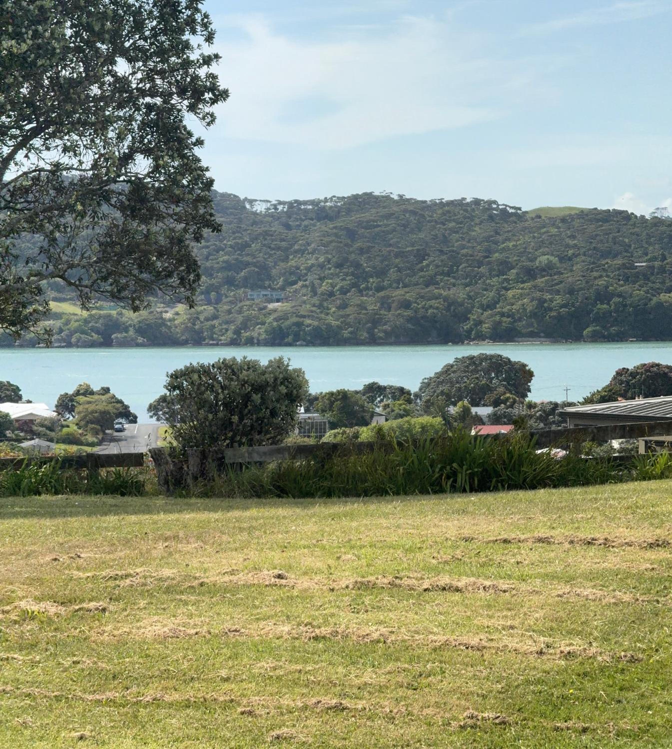 Raglan Seaview Cabin