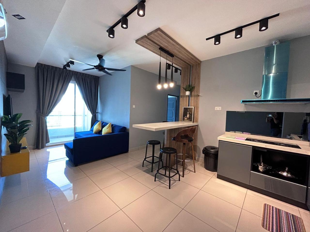 Seaview Mansion One 2R2B George Town Gleneagles Gurney Komtar by Cozy Cottage Haven photo 6