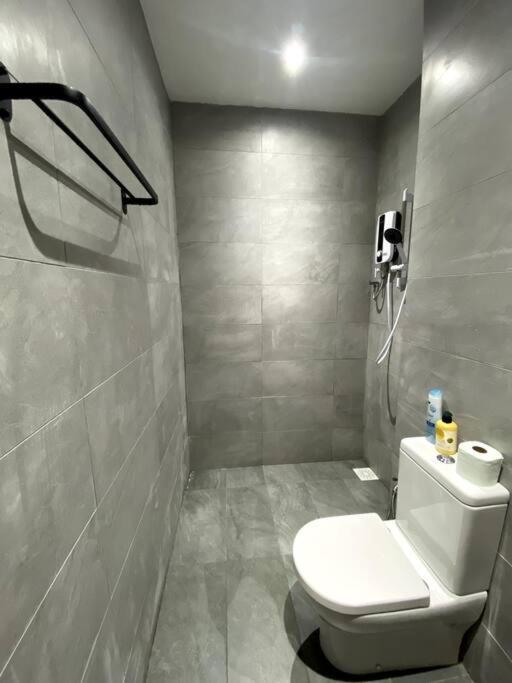 Kuching Chill 3Bedroom Poolside View at Armadele , Galacity photo 3