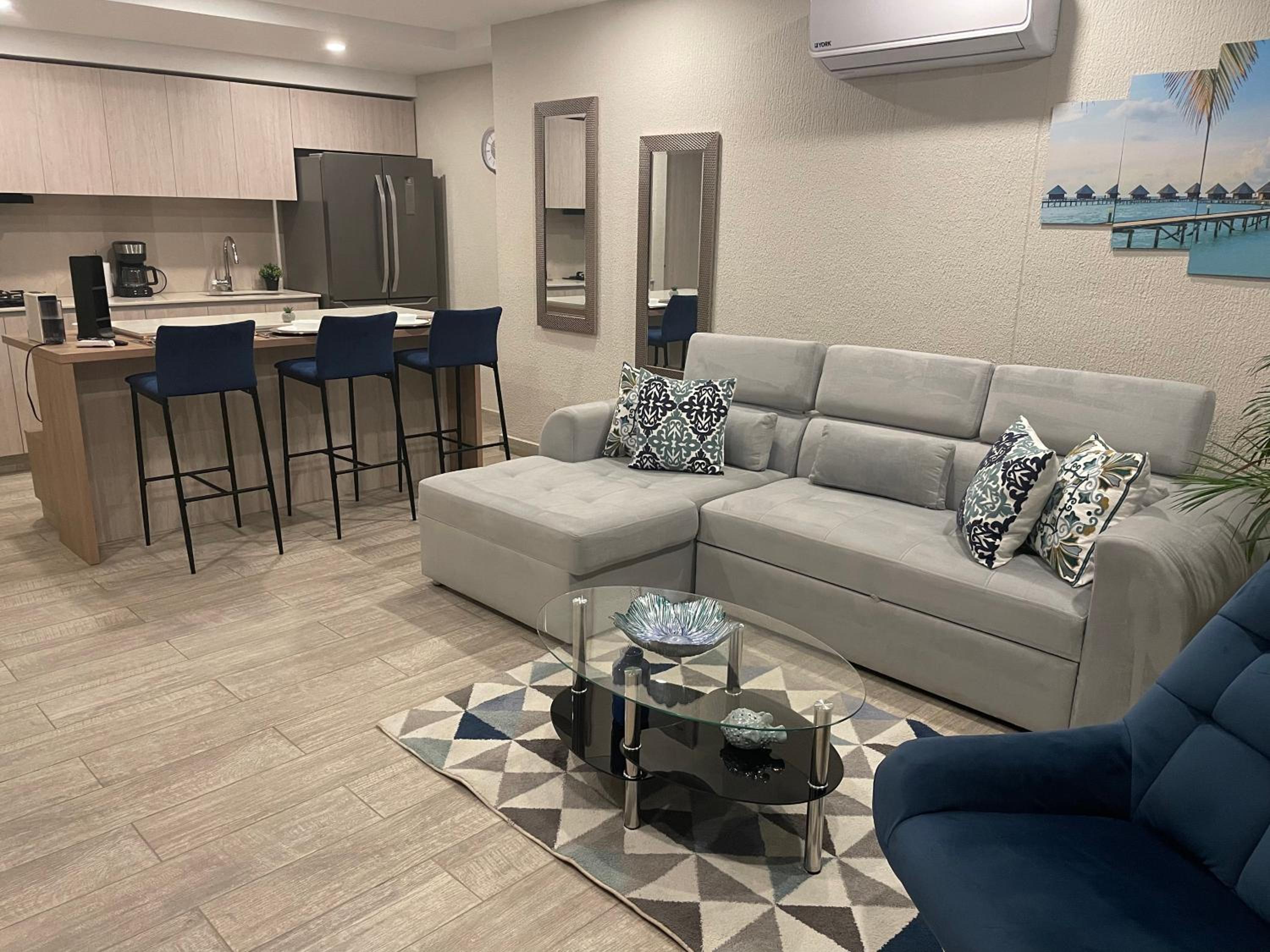 Apartamento con jacuzzi privado, vista al mar, sector exclusivo