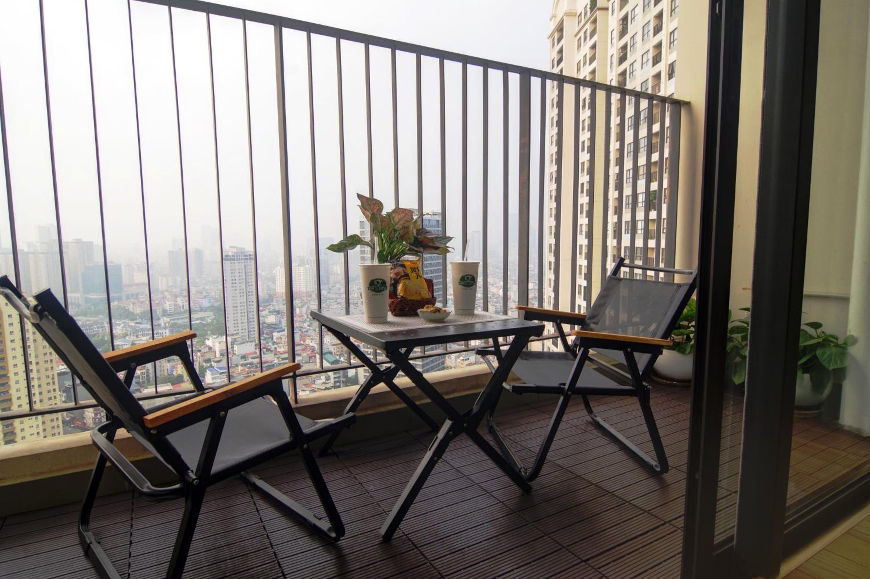 Vinhomes D'Capitale-Căn hộ 2 phòng ngủ + 2 phòng tắm