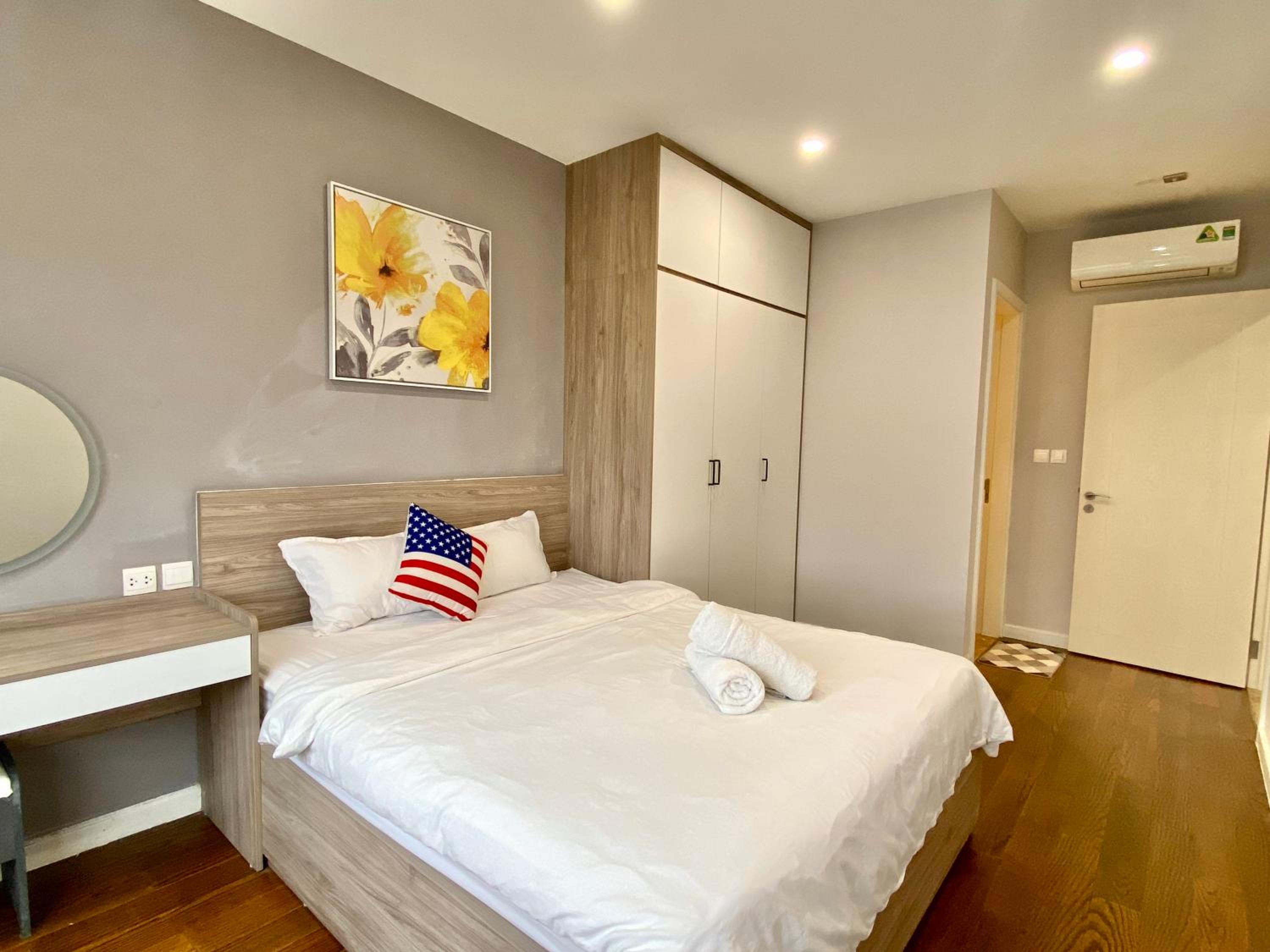 Vinhomes D'Capitale-Căn hộ 2 phòng ngủ + 2 phòng tắm