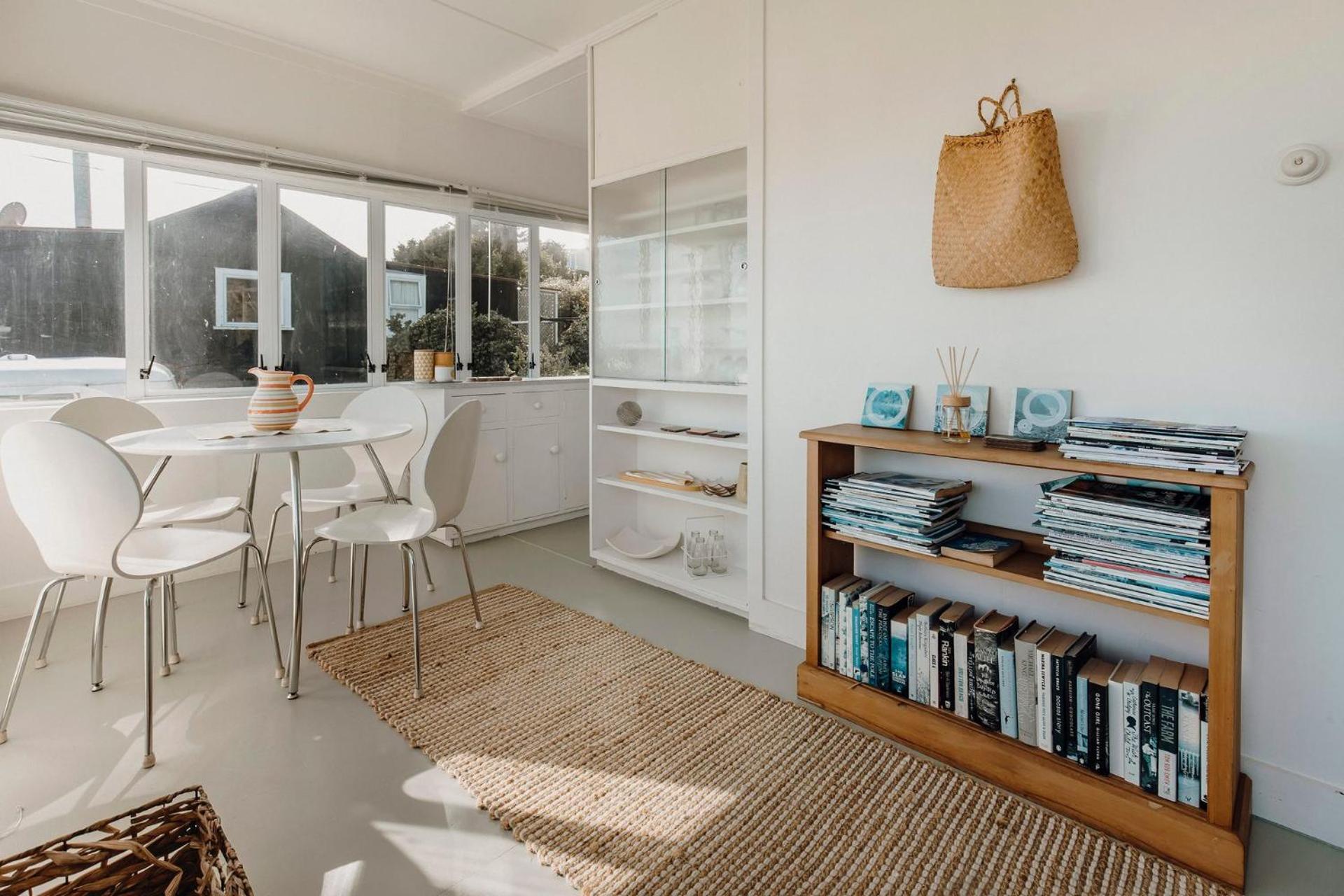 Oakura Circle - authentic Kiwi bach by the beach view 5