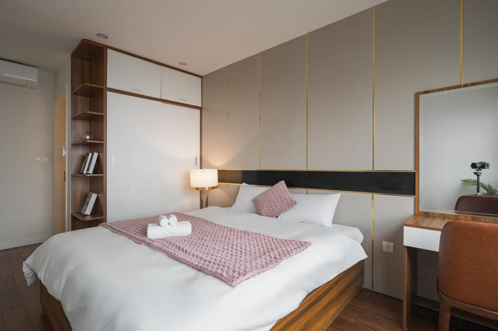 Vinhomes D'Capitale-Căn hộ 2 phòng ngủ + 2 phòng tắm