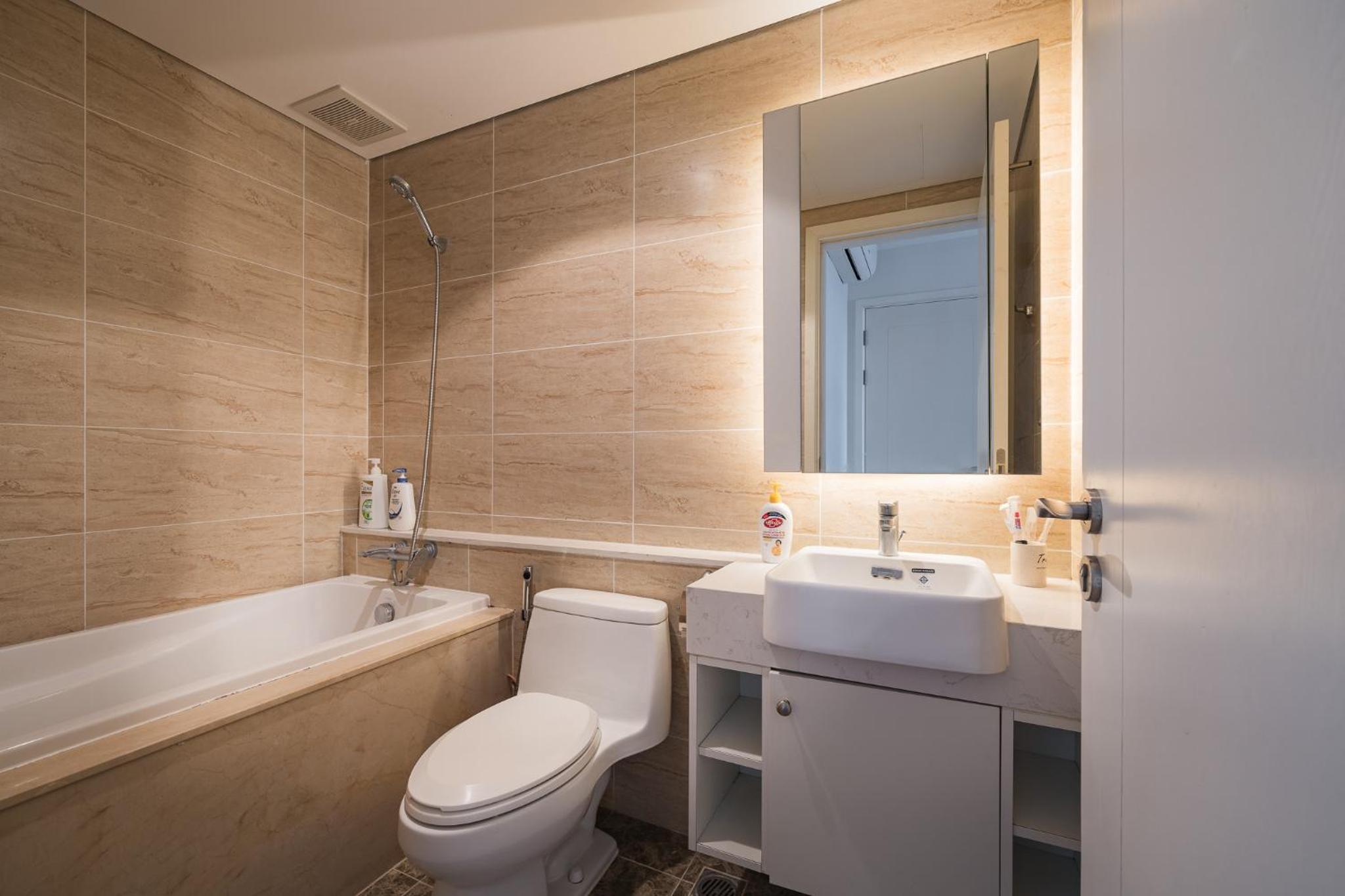 Vinhomes D'Capitale-Căn hộ 2 phòng ngủ + 2 phòng tắm