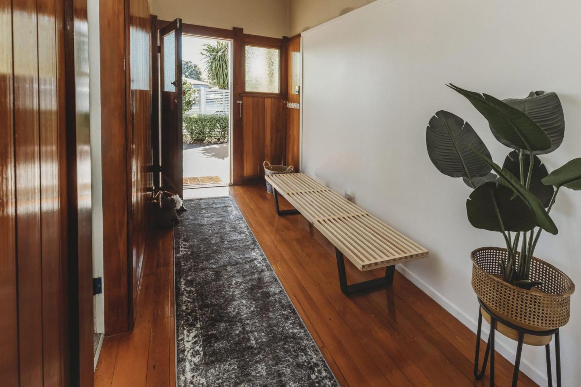 Ropiha Retreat - close to Fitzroy Beach paradise view 5