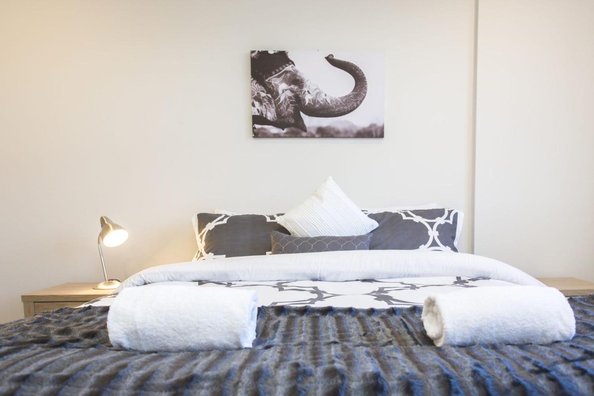 The Strandon - loft style central apartment view 5