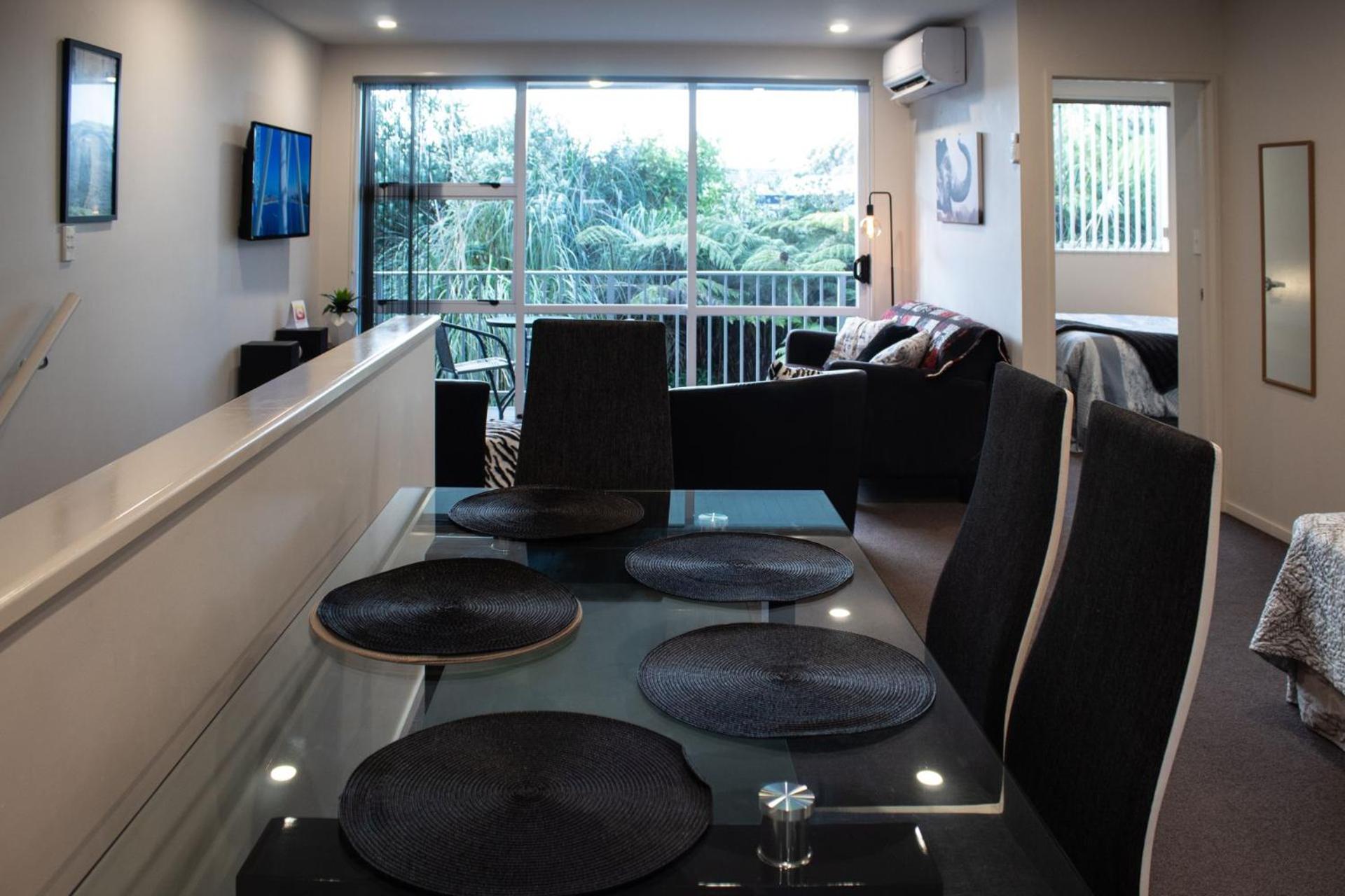 The Strandon - loft style central apartment view 3