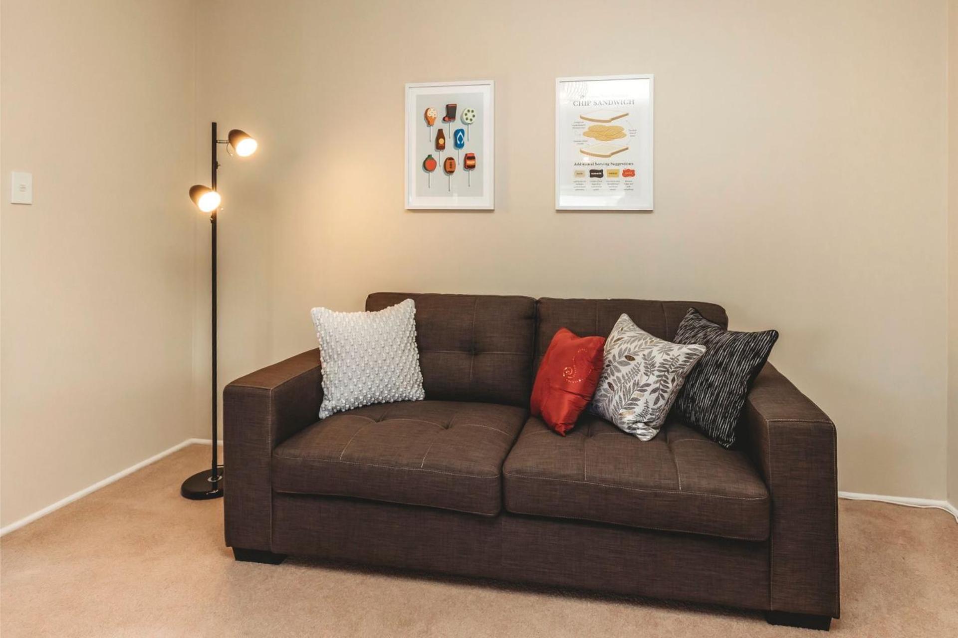 The Gilbert Getaway - centrally located townhouse view 2
