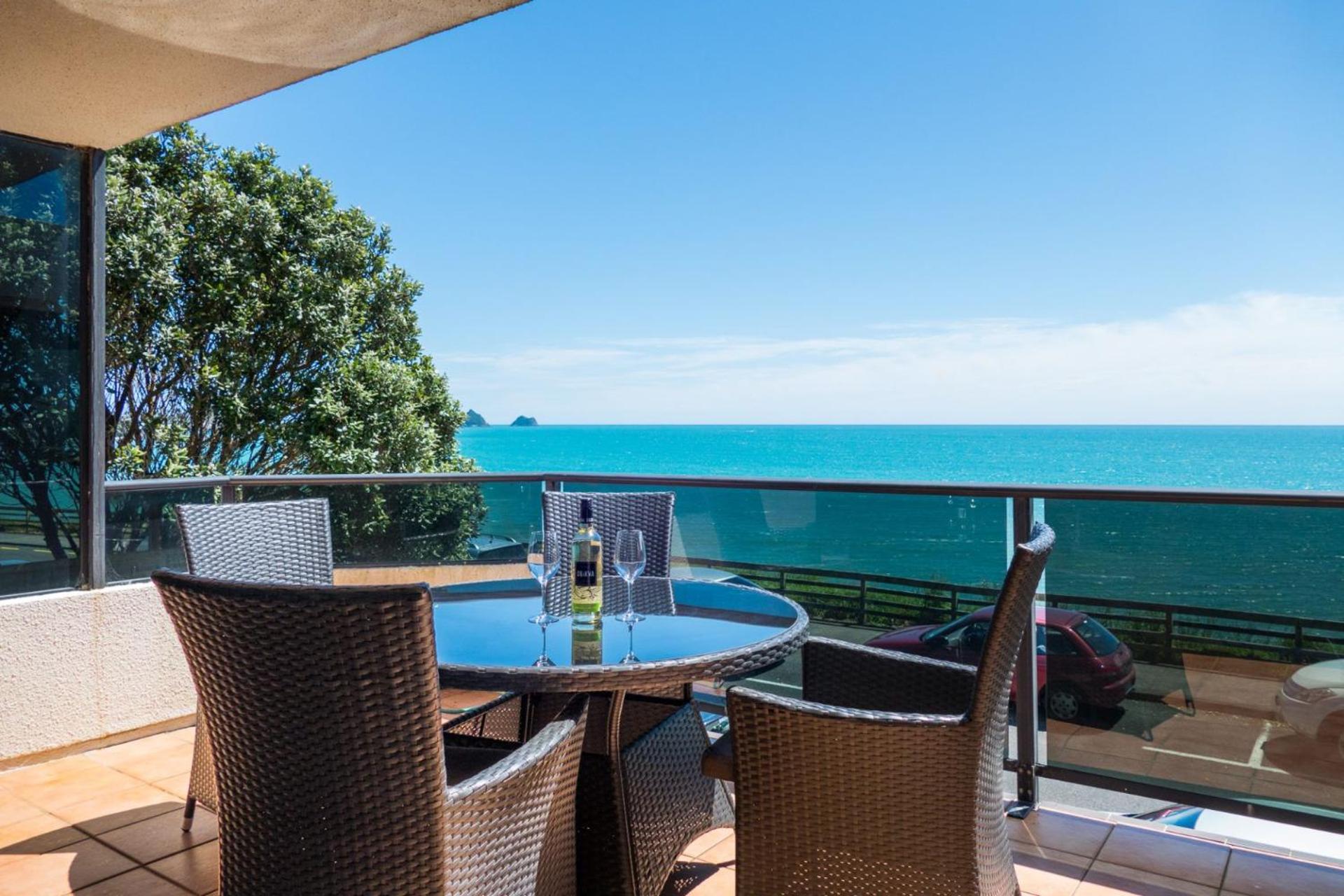Waterfront On Woolcombe - 4BR holiday apartment