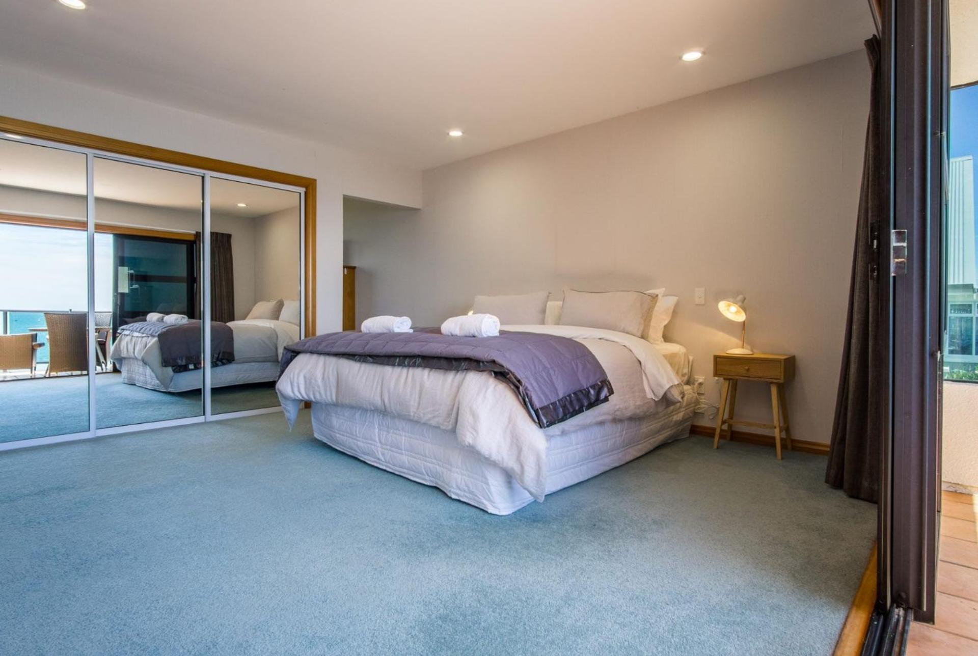 Waterfront On Woolcombe - 4BR holiday apartment