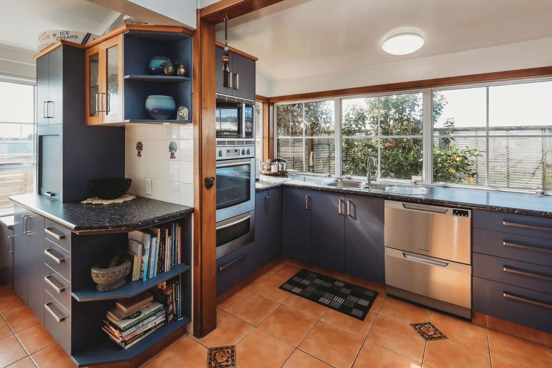 Timata Ora - 7BR family home in prime location view 2