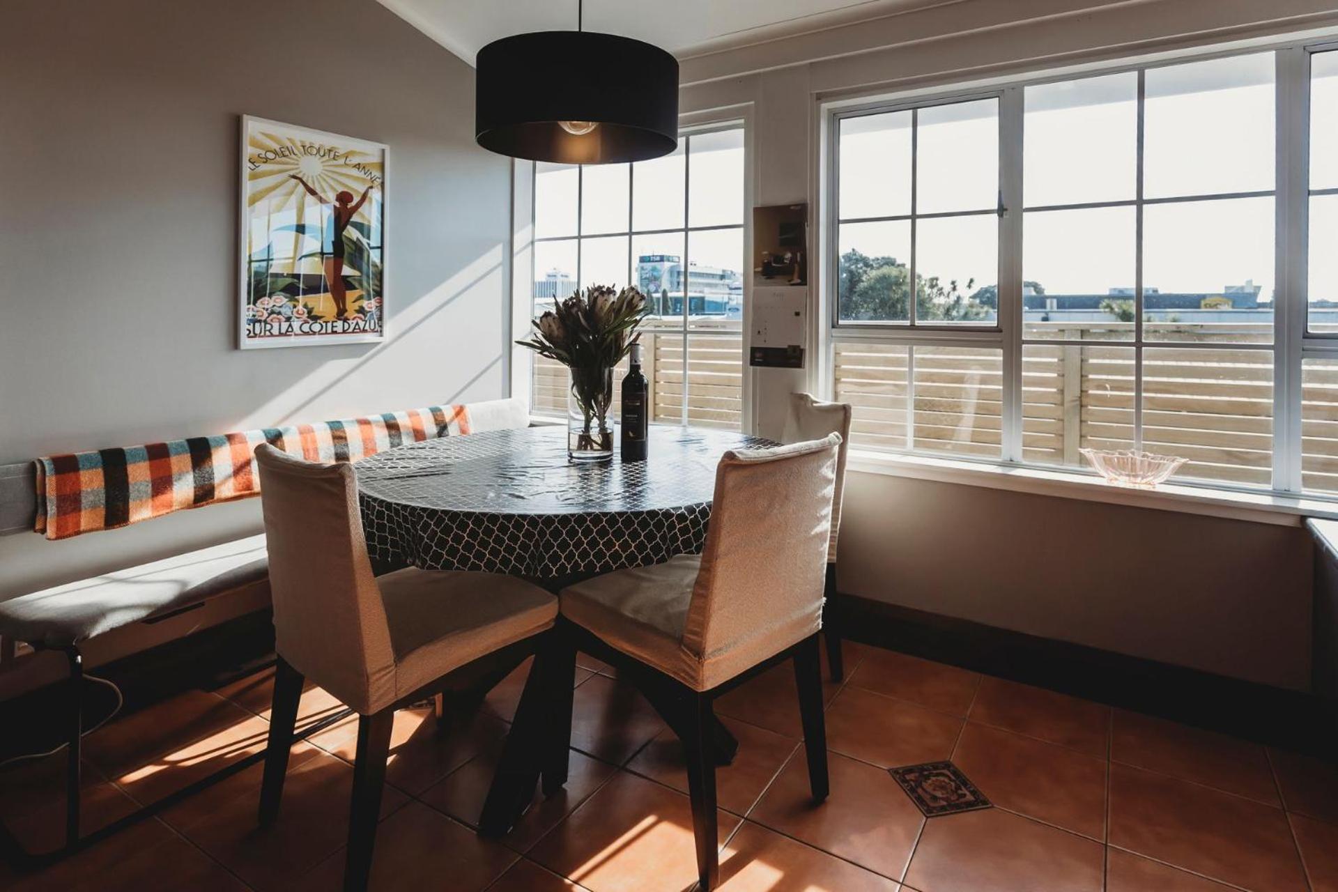 Timata Ora - 7BR family home in prime location view 3