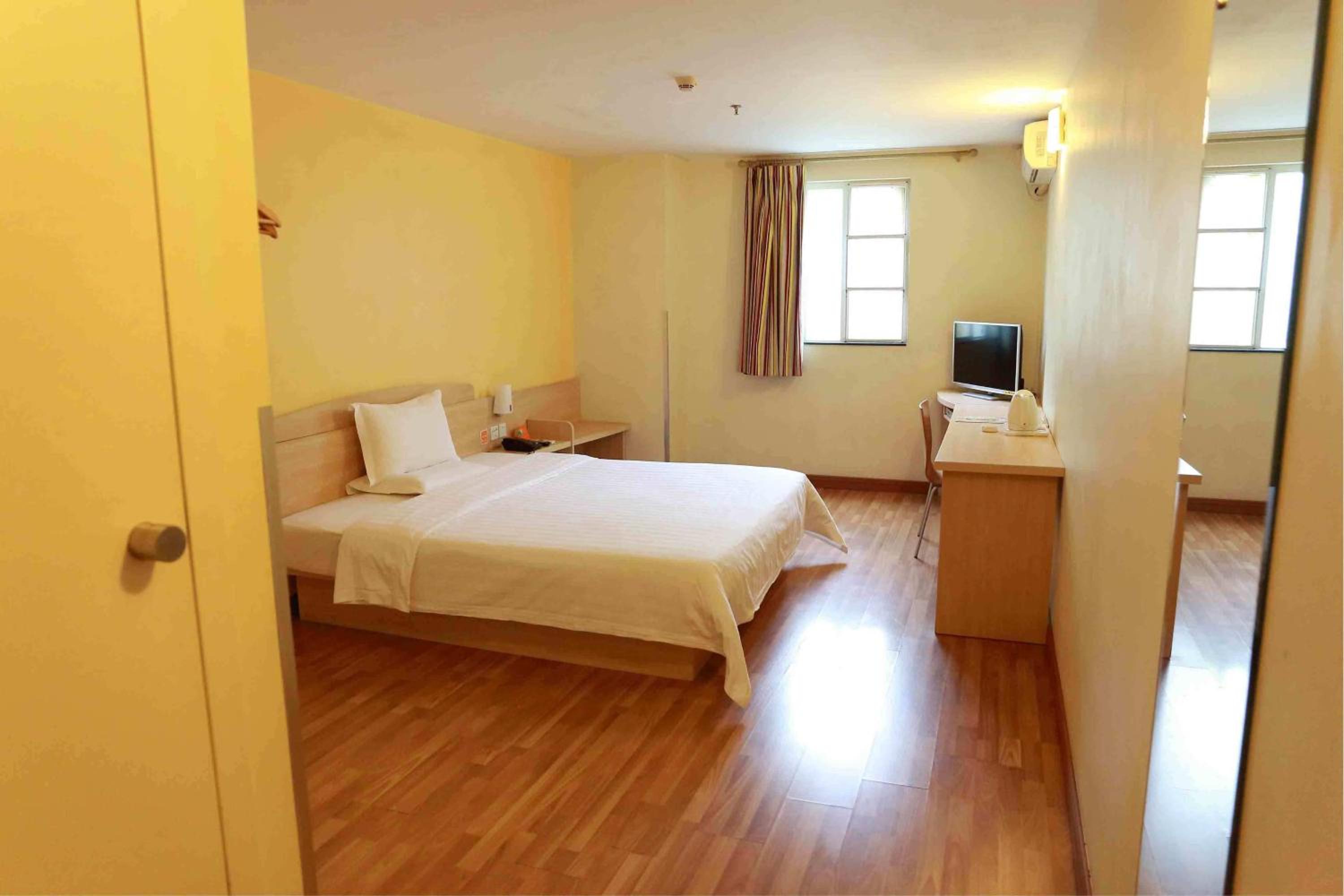7Days Inn Wuxi Shuofang Airport view 5