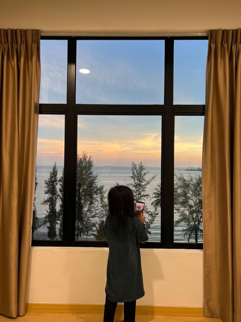 Camilla Houz 120 at Mutiara Melaka Beach Resort photo 1
