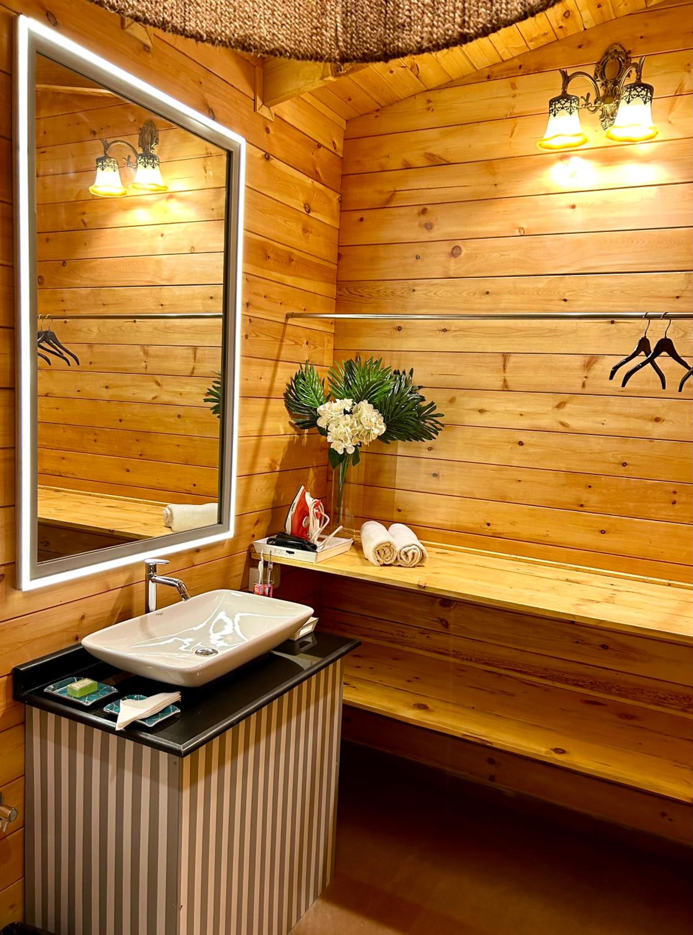 Bedrock Boutique Hostel view 4