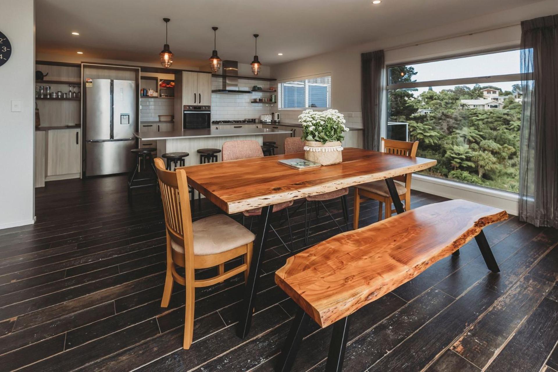 Seaviews On Shearer Oakura view 2