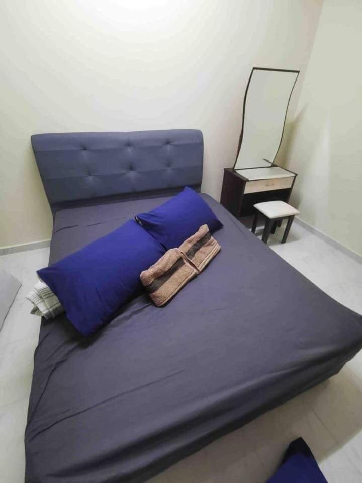 Double Storey Johor Bahru Stadium Homestay