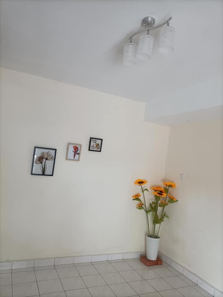 Double Storey Johor Bahru Stadium Homestay