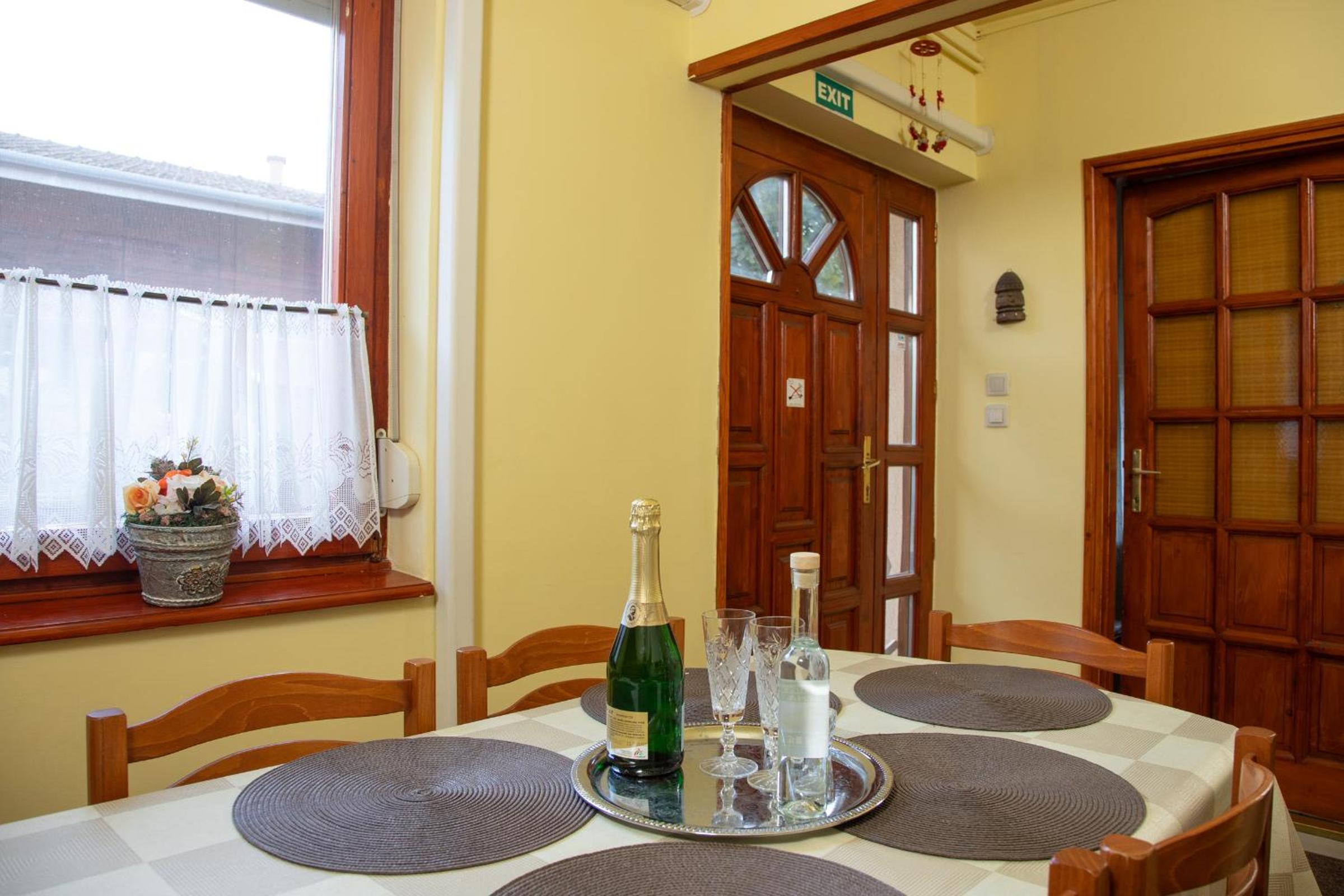 Erika Apartmanház
