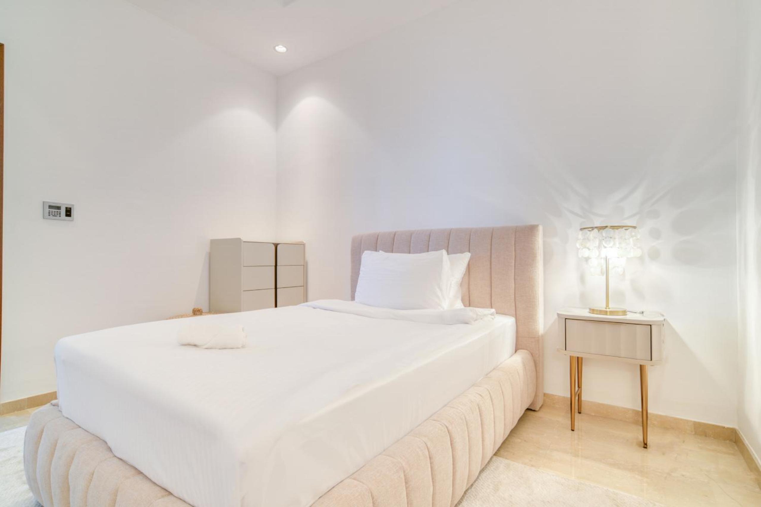 Oceana Residences, Oceana Palm Jumeirah - Mint Stay