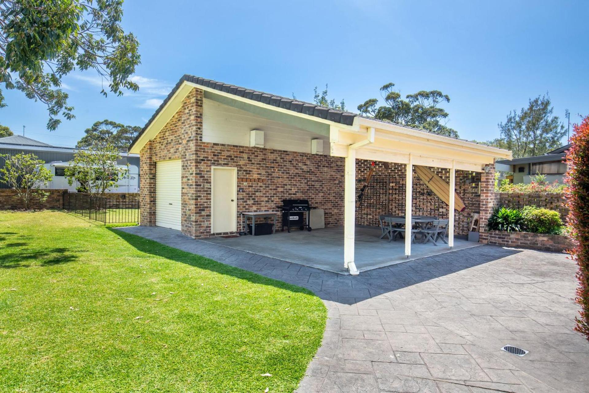On The Lake - Pet Friendly Waterfront