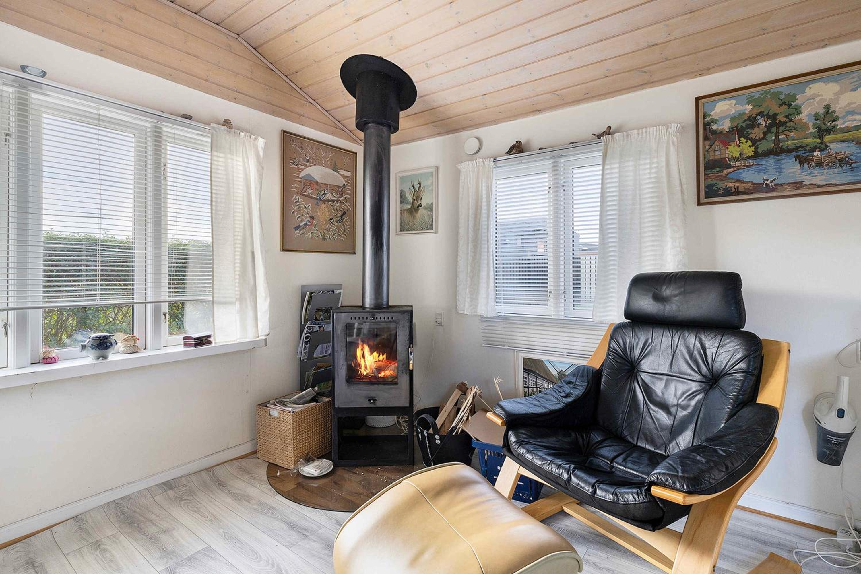 Charming Cottage In Mesinge