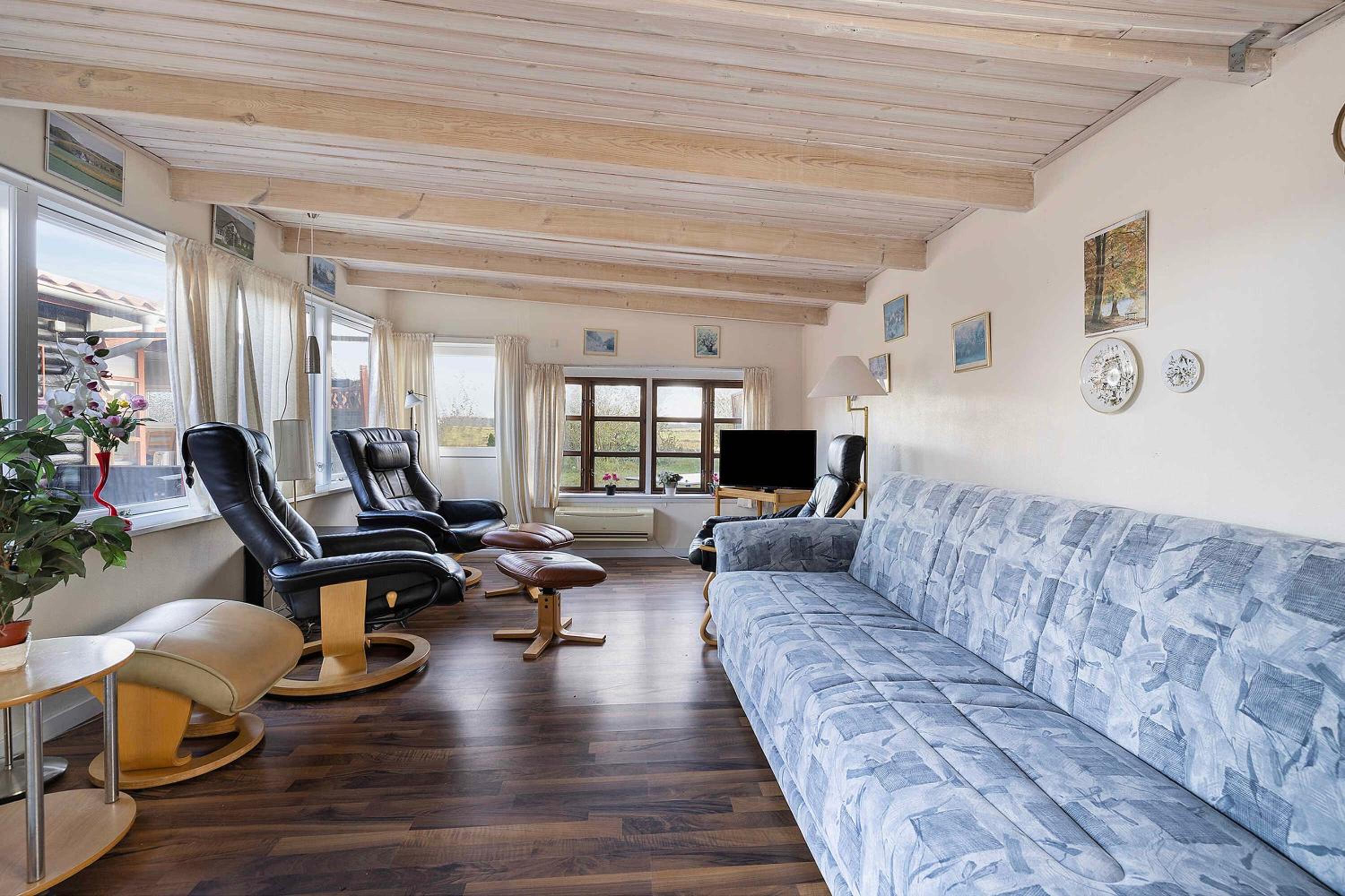 Charming Cottage In Mesinge