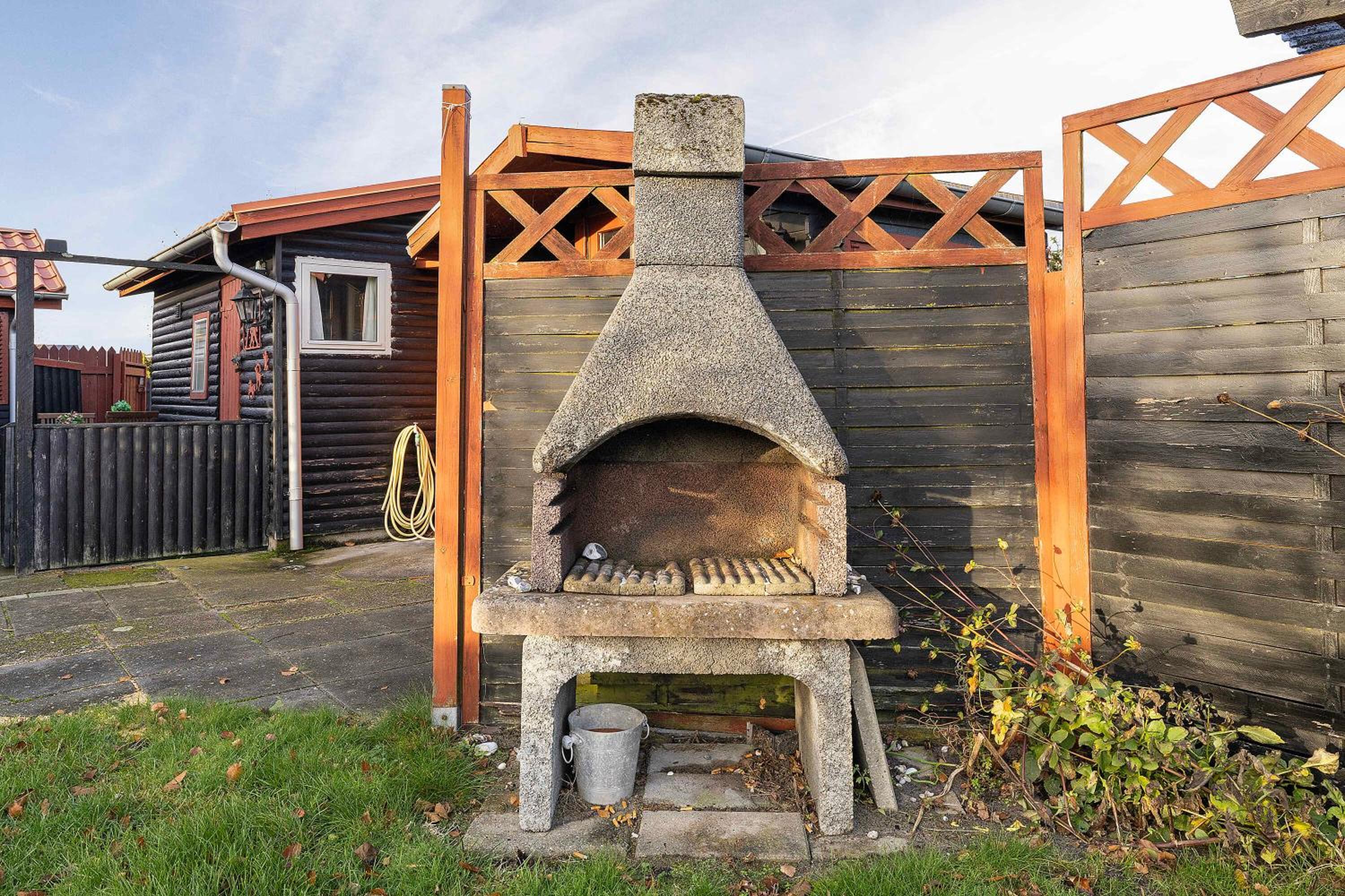 Charming Cottage In Mesinge