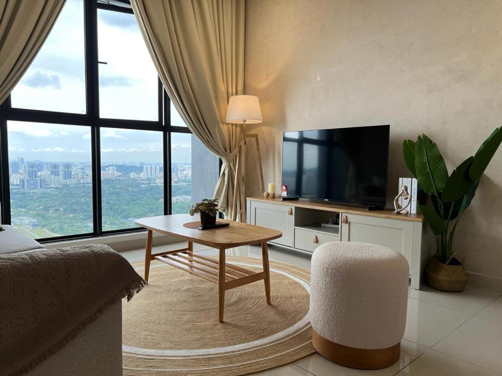 KL City View 2R1B Free Wifi 6pax